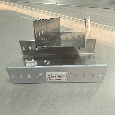 OEM insulated 150mm 316 Stainless Steel Raceway Cable Tray Wall Mounted