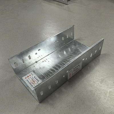 Non Flammable Galvanized Perforated Cable Ladder Raceway Tray Medium Voltage