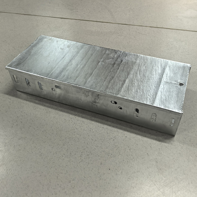 Wall Mounted Underground 50mm Galvanised Cable Tray Hot Dip Zinc Plating OEM